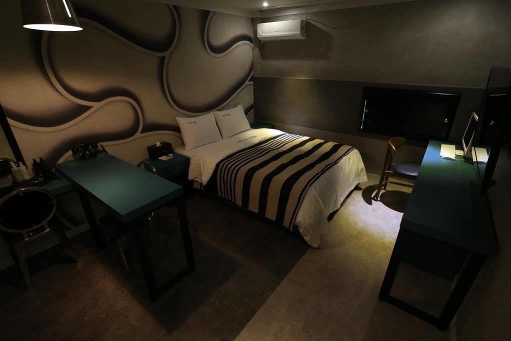 Motel Ilsan Blanc Kōyō Zewnętrze zdjęcie
