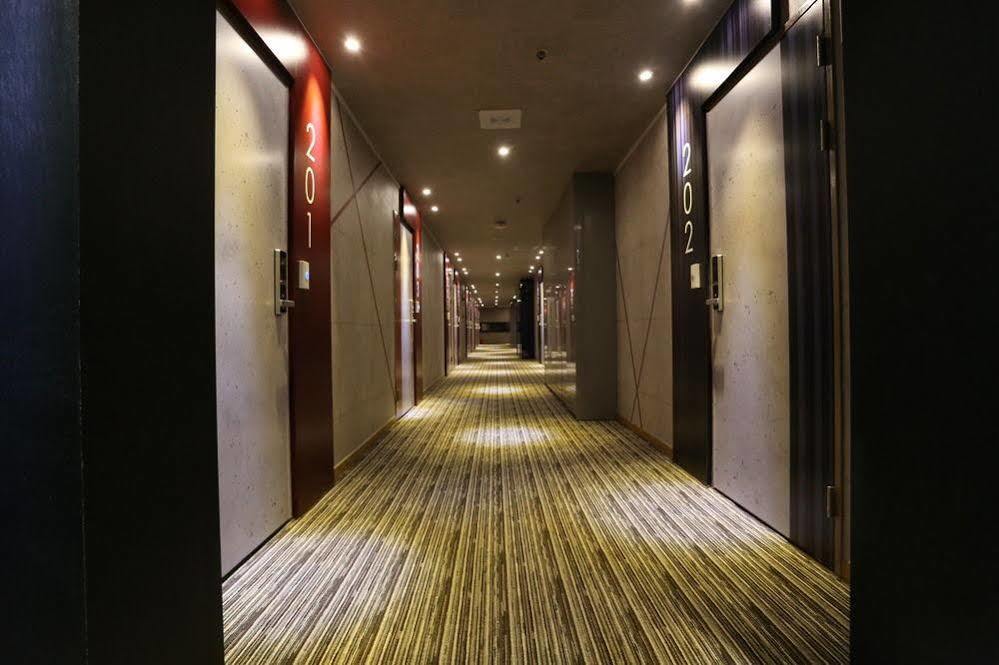 Motel Ilsan Blanc Kōyō Zewnętrze zdjęcie